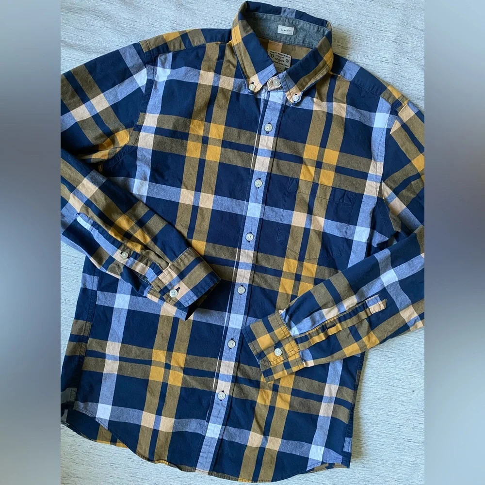 J.Grew Men's Navy and Mustard Plaid Button-Down Shirt size S